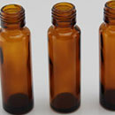 口服液灌裝旋蓋一體機(jī)樣品